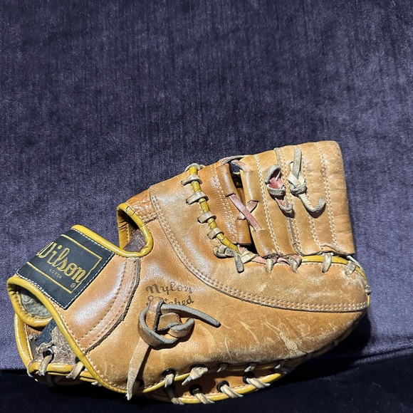 Wilson A2860 Big Scoop Baseball Glove / Mitt, RHT, George Scott - Picture 1 of 7